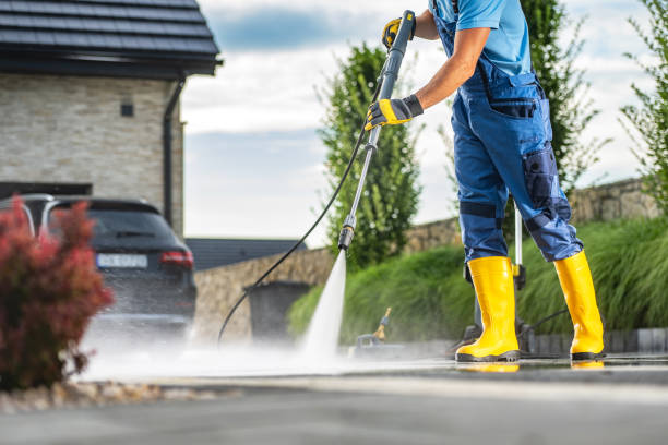 Best Gutter Cleaning and Brightening in Uniontown, PA
